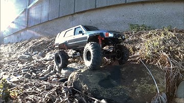 Kyosho Mini Z 4Runner - Rock Crawling After Mods