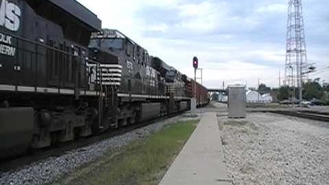 7-21-09 NS 111 with a trio of ES40DC