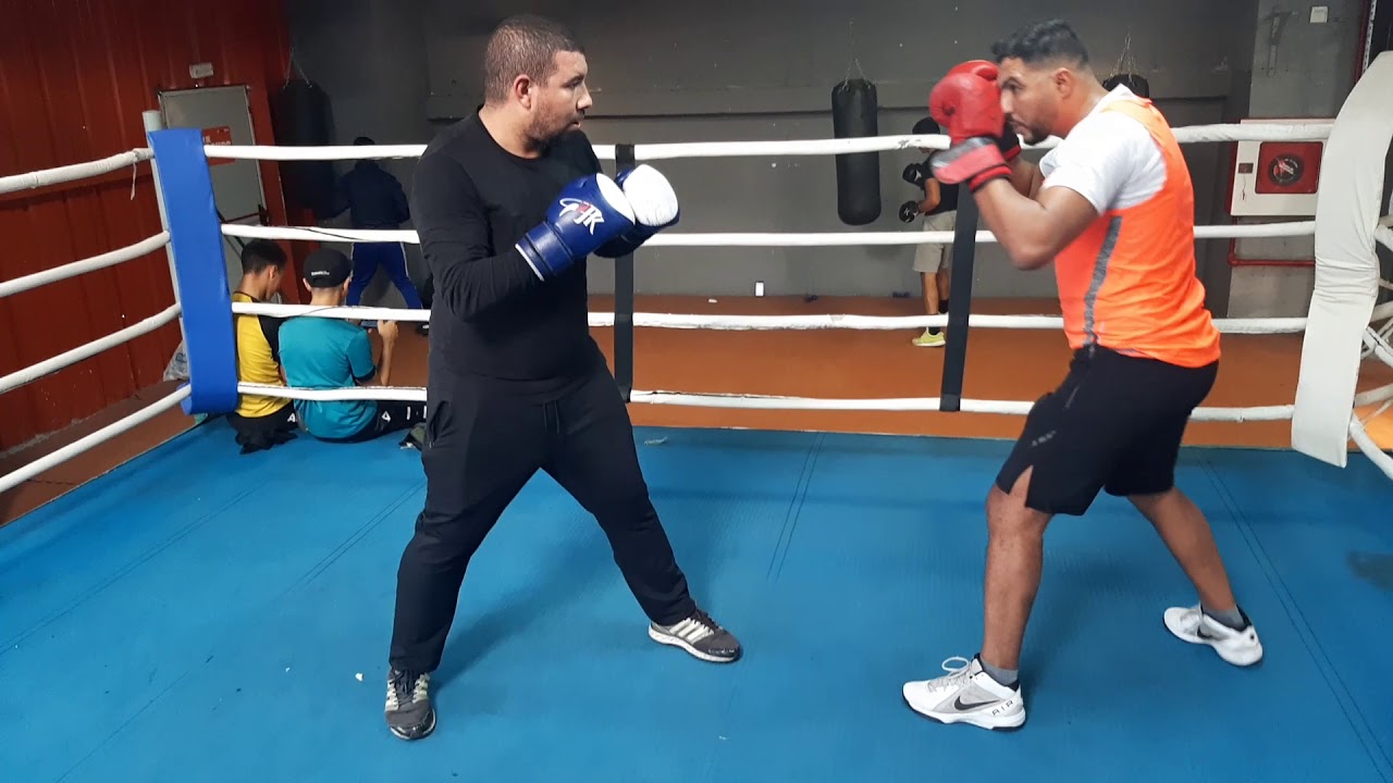 كيفية الدفاع مع الهجوم في الملاكمة How to defend with attack in boxing
