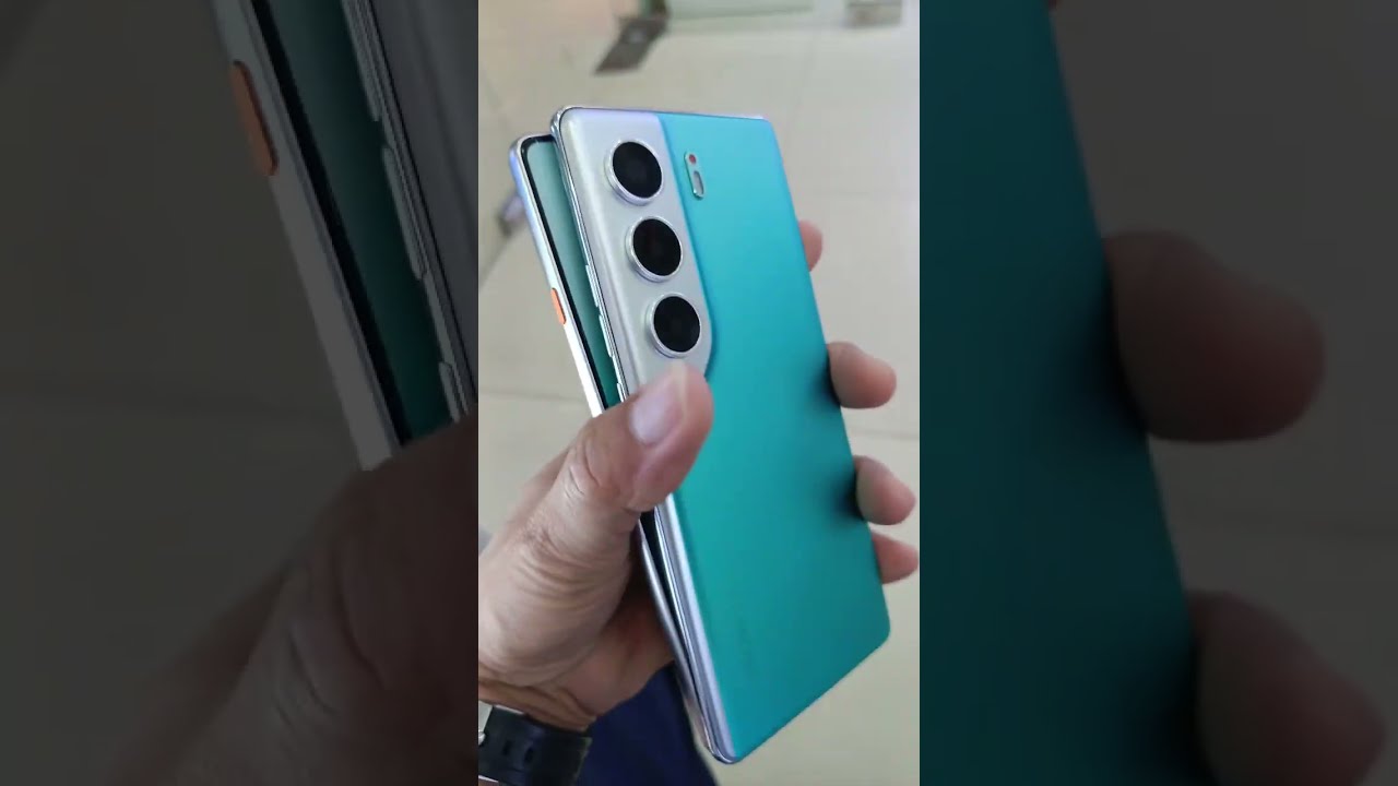 TECNO Camon 40 Pro 5G Vs Comparison