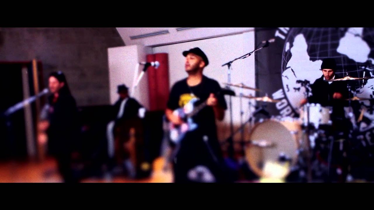 Παρακολούθηση Brazil - World Wide Rebel Tour στο YouTube Παρακολούθηση Brazil - World Wide Rebel Tour στο YouTube