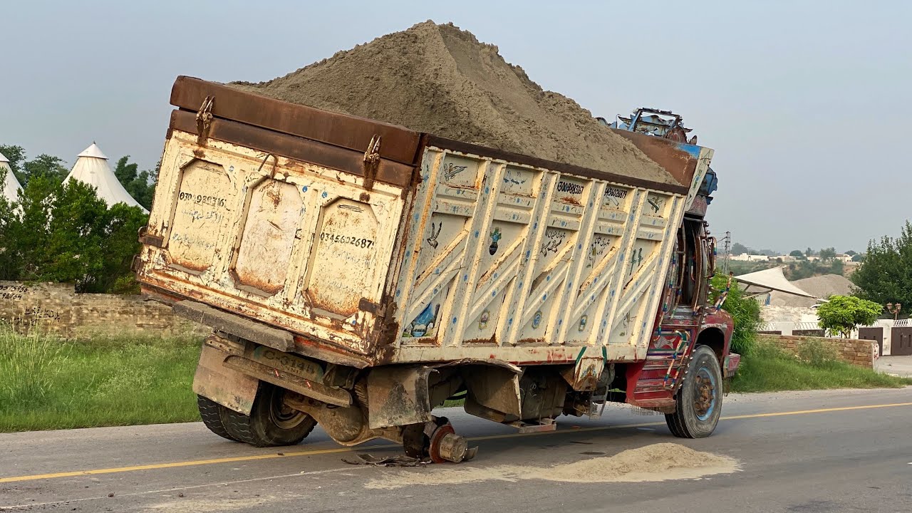 Heavy Load Destroys Truck Brake Drum & Bolts | Instant Roadside Mechanic Fix