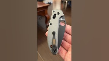 Spyderco Manix 2 Lightweight AWT Aluminum Scales Lynch Flag Clip #youtubeshorts #shorts #video