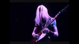 Watch Johnny Winter Livin In The Blues video