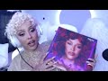 Doja Cat Showcases “Vie” Vinyls, CD, &amp; Cassette on Twitch - September 16, 2025 (Stream Clip)