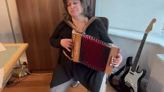 The Gentle Maiden (Irish Traditional Song Tune) (Seclect CCs for John McCormick's lyrics)