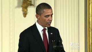 Obama awards posthumous Medal of Honor, praises Vietnam vets