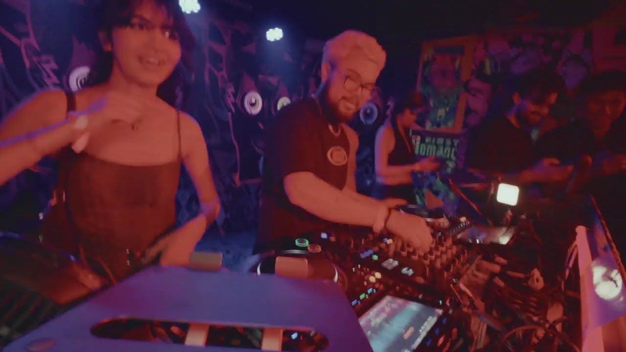 playing club music at a club // a mix by sebs (baile funk, east coast club, ghettotech, juke, etc.)