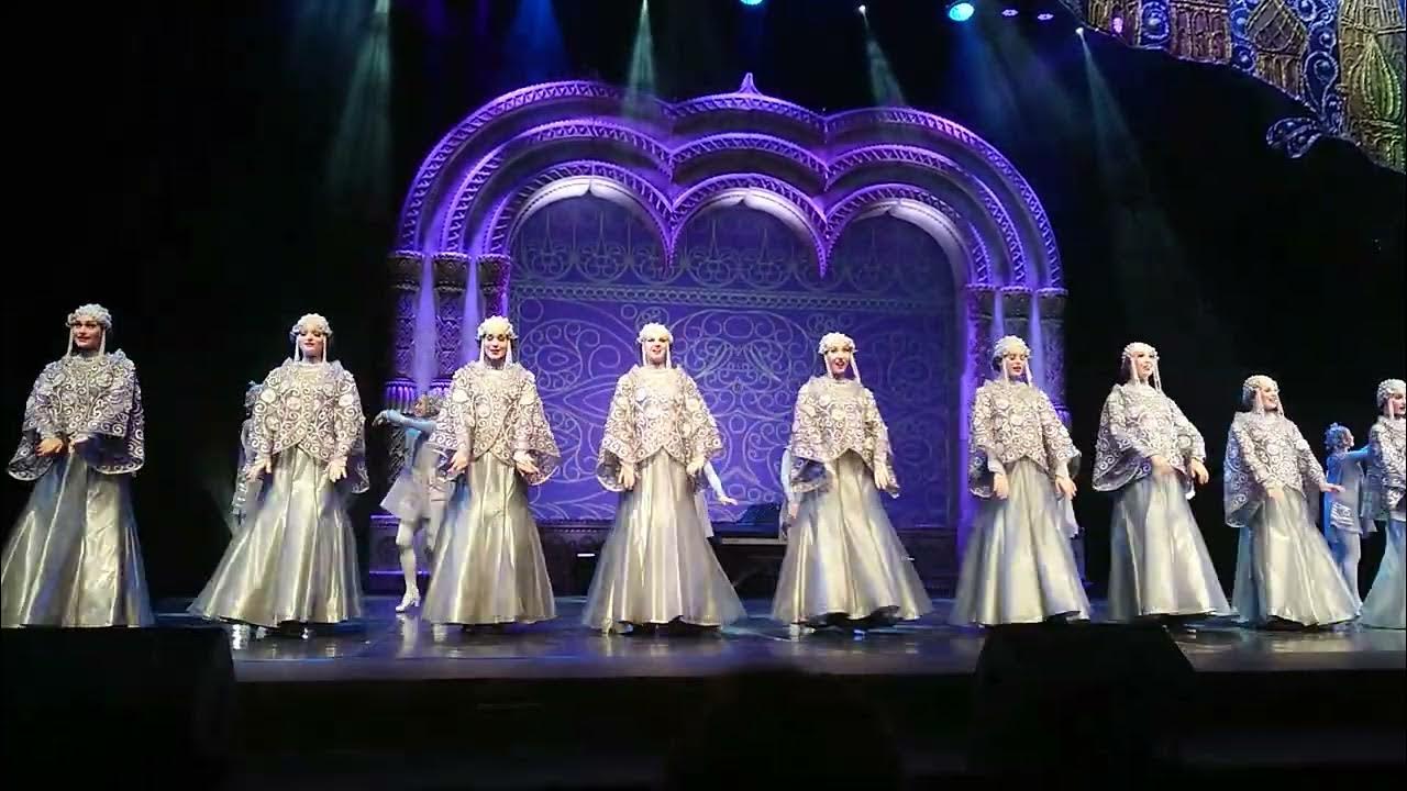 Вокальный ансамбль русский стиль. Шоу народные песни. Фольклорный коллектив. Республика талантов. Уральская пляска.