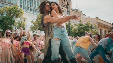 Jhoome Jo Pathaan Song (Official Video) Arijit Singh | Shahrukh Khan, Deepika P | Pathan Movie Song