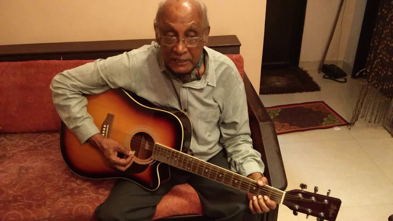 SHOLAY TITLE THEME  ORIGINAL GUITAR PLAYED BY BHANU DA   1975  FROM R D BURMANS TEAM