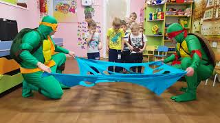 картинка: День рождения с черепашками-ниндзя в старшей группе в марте 2018
