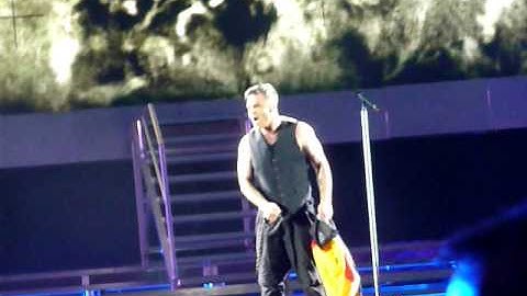 Robbie Williams München Olympiastadion 29.7.2011  Come Undone