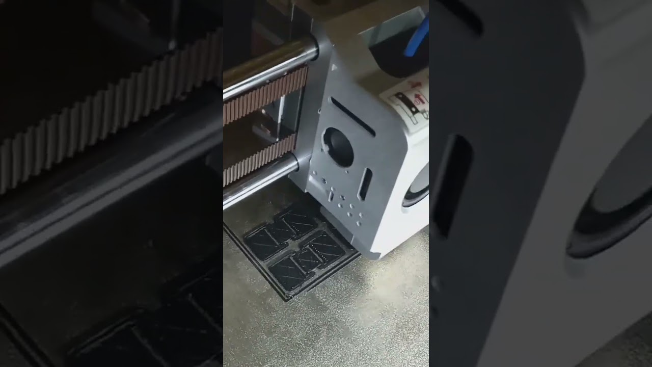 1st print off QIDI X-Max 3