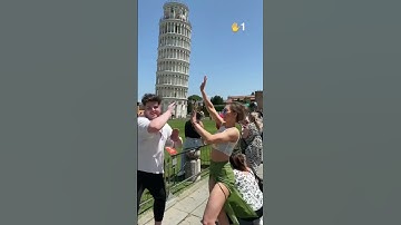 Leaning tower of Pisa prank! 🤣🇮🇹