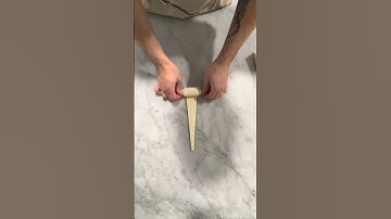 Stretch it and roll it croissants 🥐 #croissant #pastrychef #pâtissier