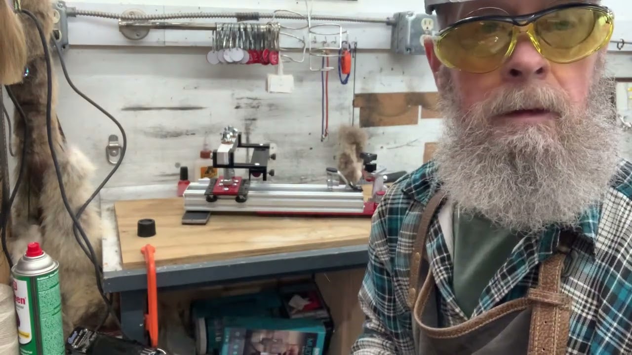 Sharpen curved scissors