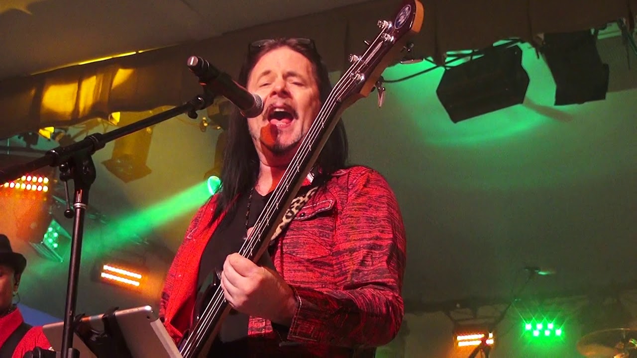 ASIA w/John Payne "Military Man" Mashantucket, CT 5/17/19 Upclose!