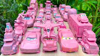 Clean up muddy minicars &amp; disney pixar car convoys🏎🚗🚚! Play in the garden