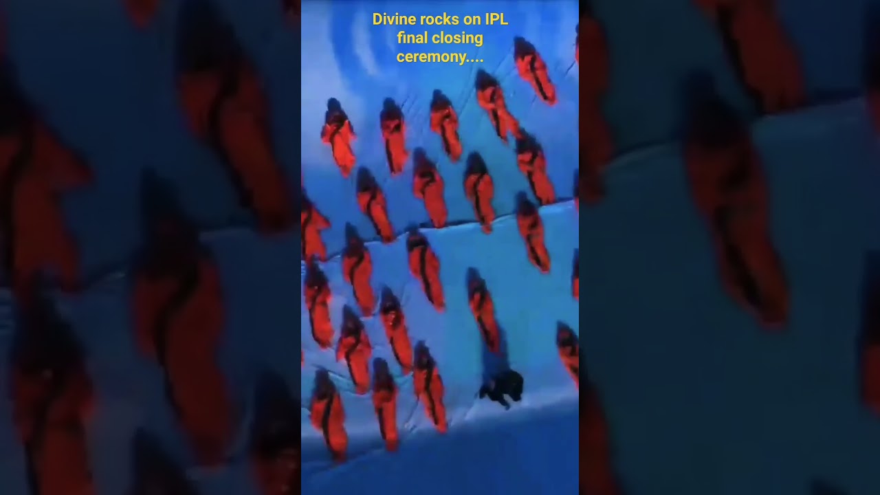 Divine rocks on IPL final closing ceremony....