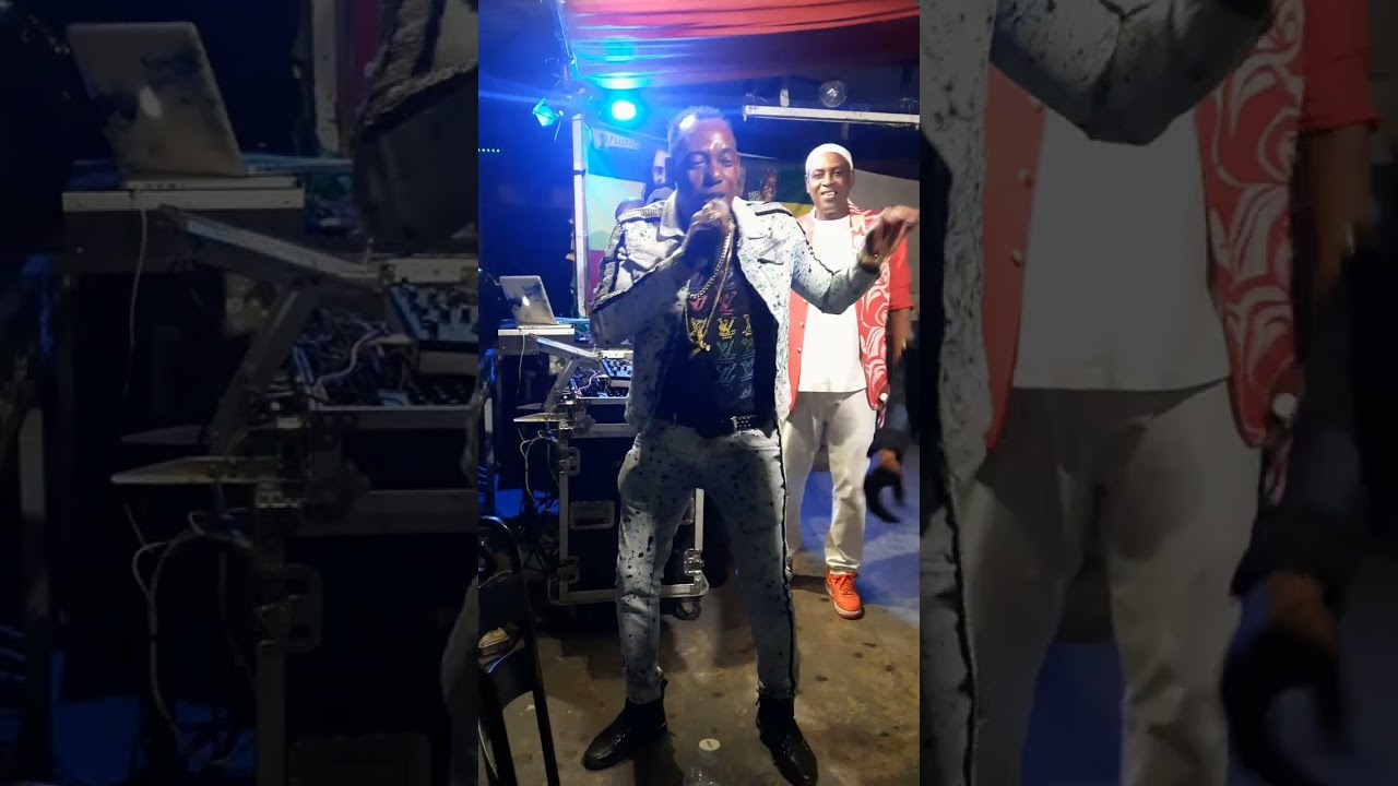 Artist johnny-p at the rub a dub dancehall thursday Peter metro missile influence oniel famous. 