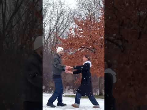 رقص اسامة وشيرين تحت الثلج جمالهم Christmas Music Love سناب شيرين اسامة مروة 