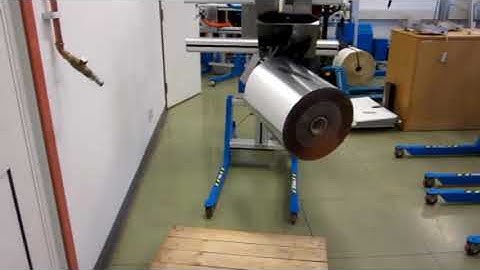 Roll handling solution using a Pronomic Lift and Drive trolley