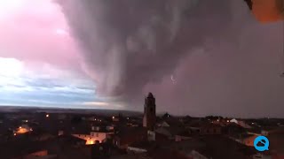 Spectacular squall line in northeastern Spain