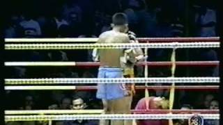 Thongchai Tor Silachai vs Namsaknoi Yudthagarngamtorn  Muay Thai Lumpini