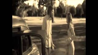 Watch 10000 Maniacs Because The Night video
