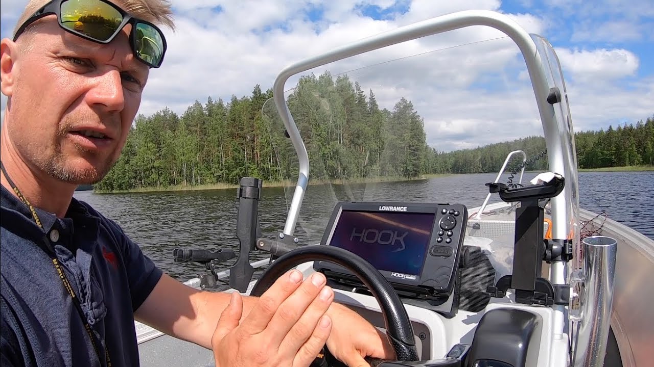 Lowrance HOOK Reveal 9 TripleShot. Kaikuluotaimen asennus ja käyttöönotto.