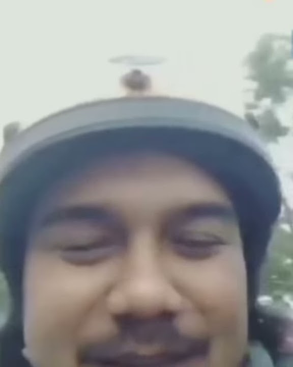 Bikin ngakak, penumpang ojek online mirip dengan pengemudinya!!