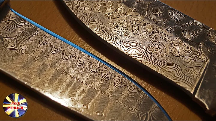 Unboxing Manfred Sachse Custom Damascus Hunting Kn...