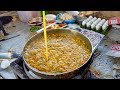 EGG TADKA MAGGI | Anda Wali Cheese Maggi | Indian Street Food