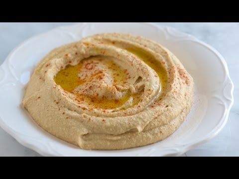 how-to-make-hummus-that's-better-than-store-bought---easy-hummus-recipe