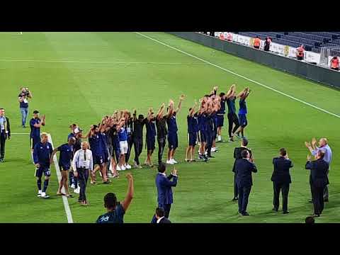 KEDERLİ GÜNLER OLSA DA BAZEN! Maç sonu takıma ve başkana sevgi seli / Fenerbahçe-Benfica /14.08.2018