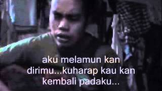 Setia   Melamun