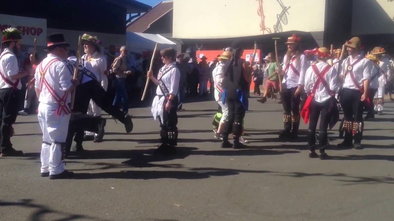 Sweet Jenny Jones (Adderbury) massed morris, 20160326 YouTube