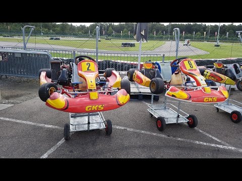 Driving the expert Kart (senior max = 120 km/h) @ karting Genk