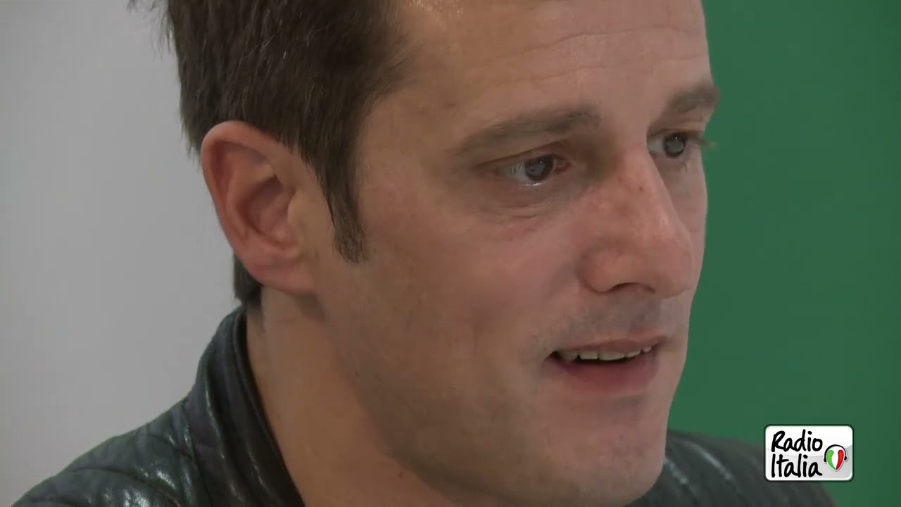 Luca Dirisio come non l'avete mai visto prima: si racconta e si emoziona