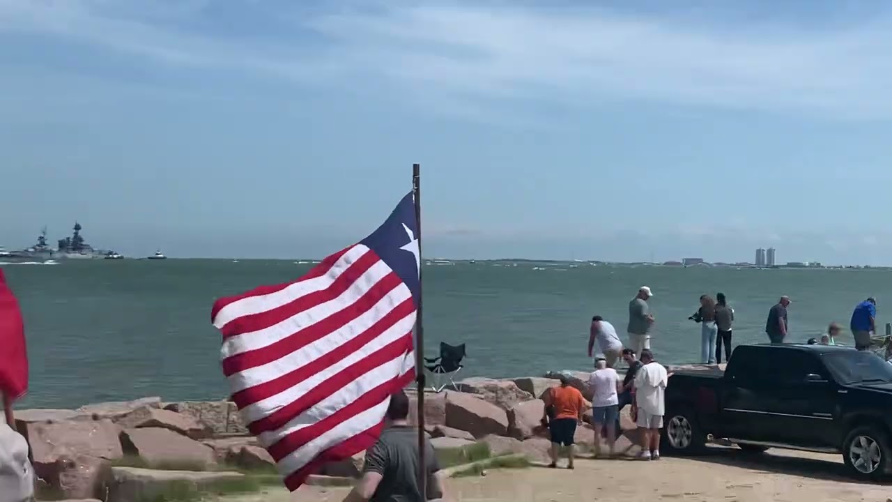 San Jacinto reinactors on site at the dike!