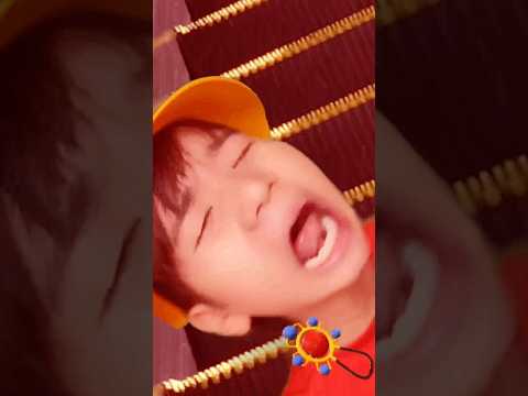 エスカレーターから子どもが落ちた？ #shorts