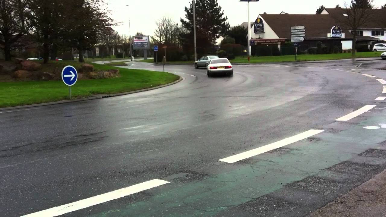 LEXUS LS400 VIP STYLE DRIFT - YouTube