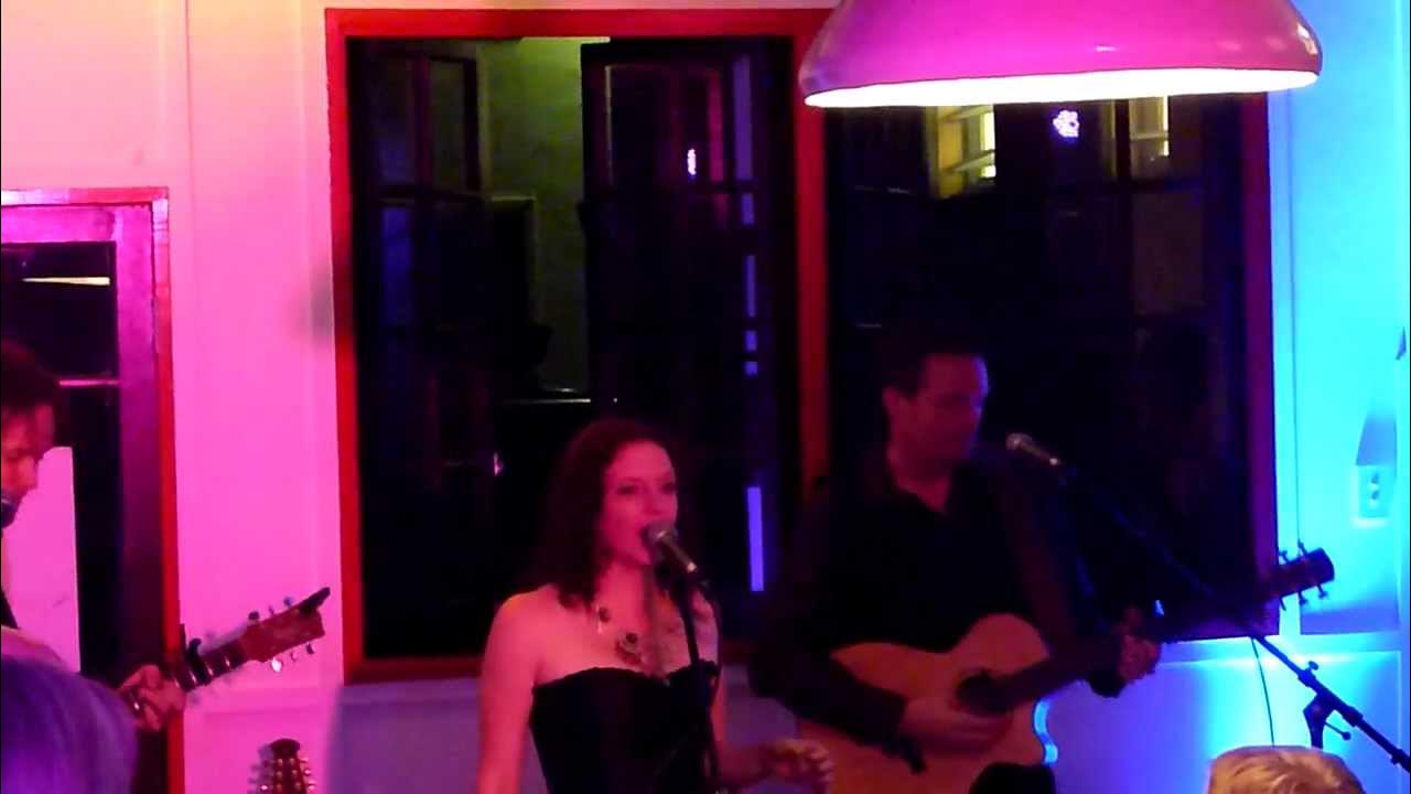 sarah-calderwood-step-it-out-mary-live-youtube-music