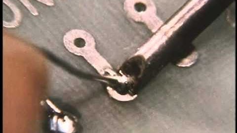 Basic Soldering Lesson FRENCH - Component Soldering