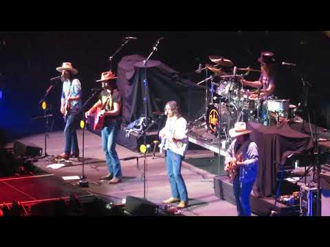 Midland - "Drinkin' Problem" Live at Verizon Arena 2018