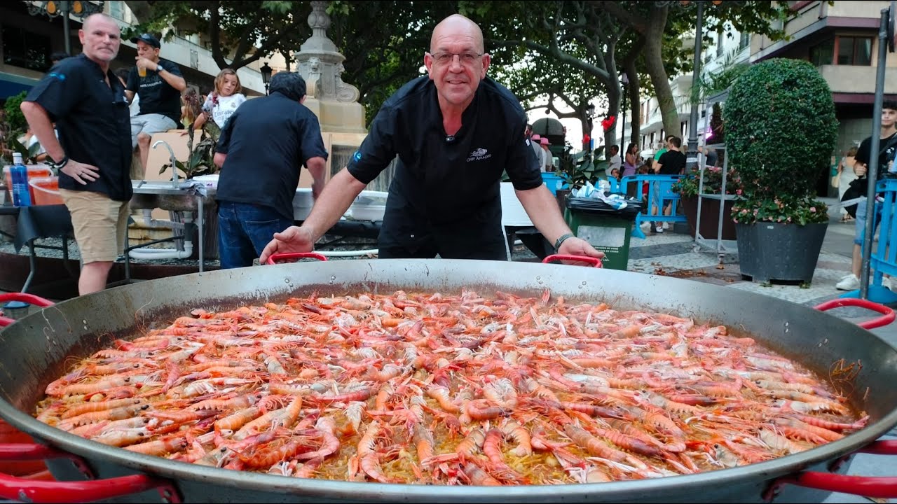 Fideuà Gigante para 200 personas. La receta de como hacerla