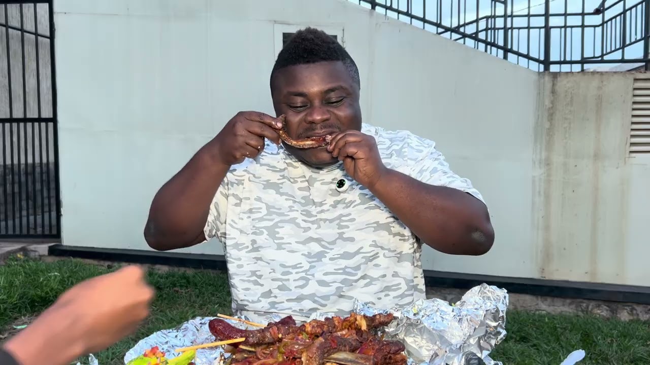 MUCOMA JAY ankoreye agatangaza ubwo nari nicaye nashobewe bintera kuvuga nkabagombozi.