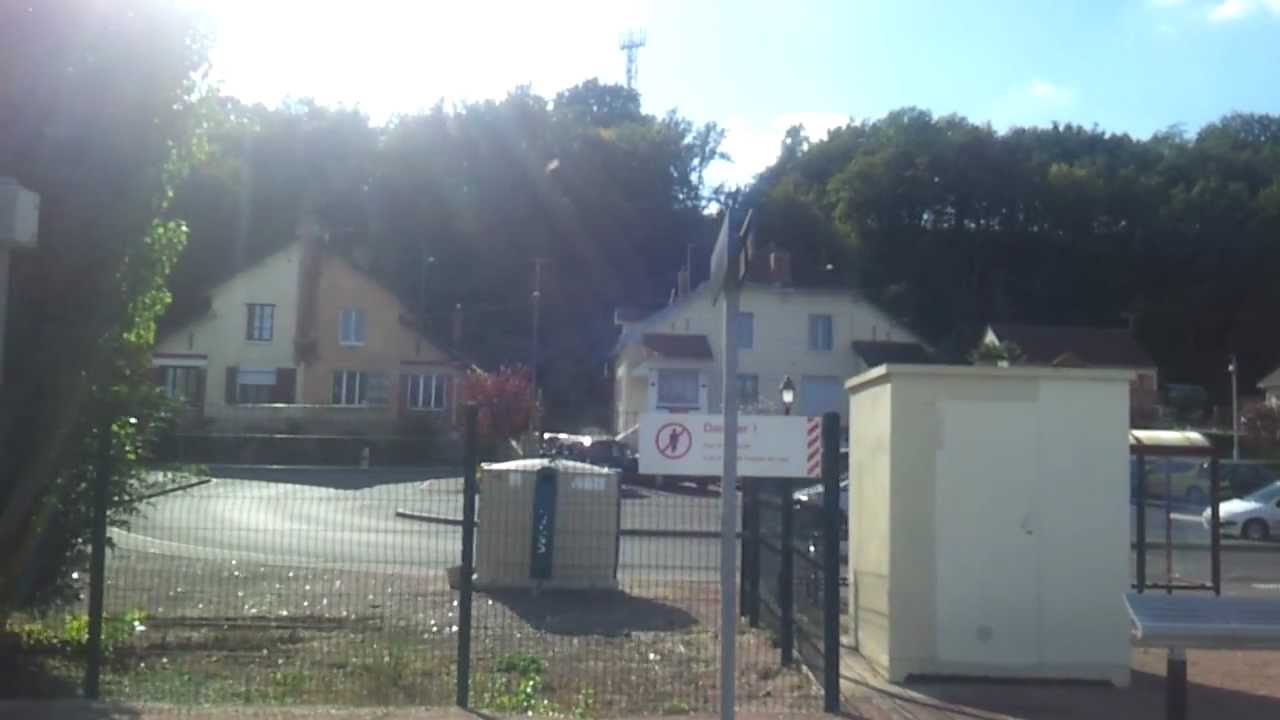 (Transilien R) Z 5600 Moret Veneux les Sablons - Souppes Château Landon [HD]