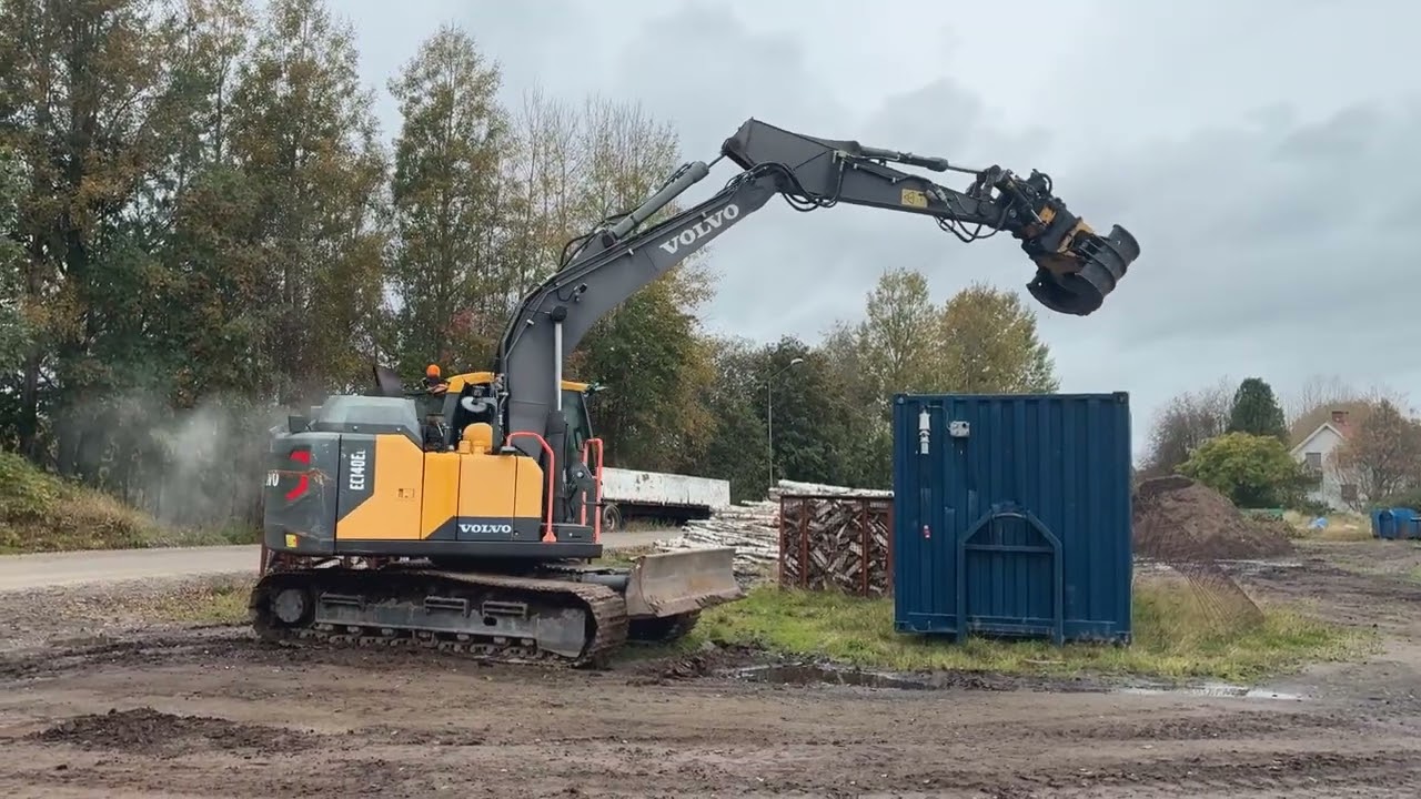 Bandgrävare Volvo EC140EL med 7 redskap